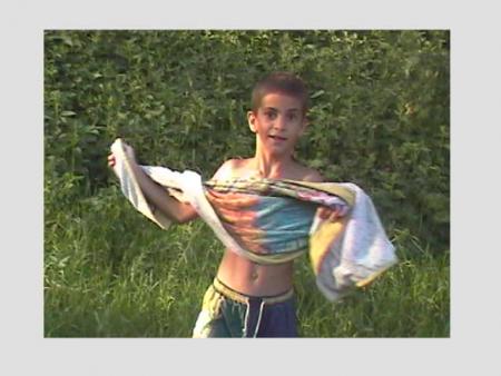 Ca c mon frere quand il etait petit lol